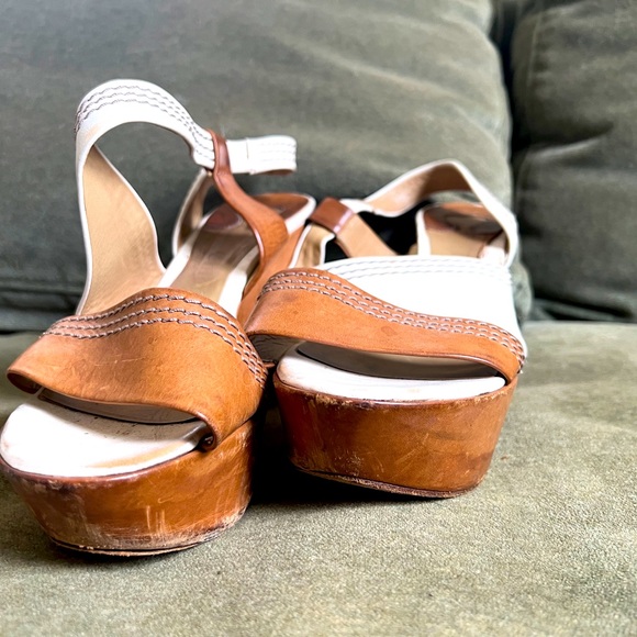 Chloe platform strappy wedge heel sandal - Picture 2 of 7